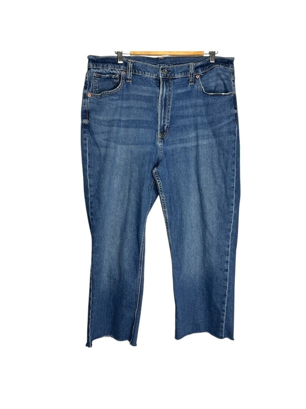 Gap 90’s Loose High Rise Raw Hem Cropped Medium Wash Petite Jeans, size 34P